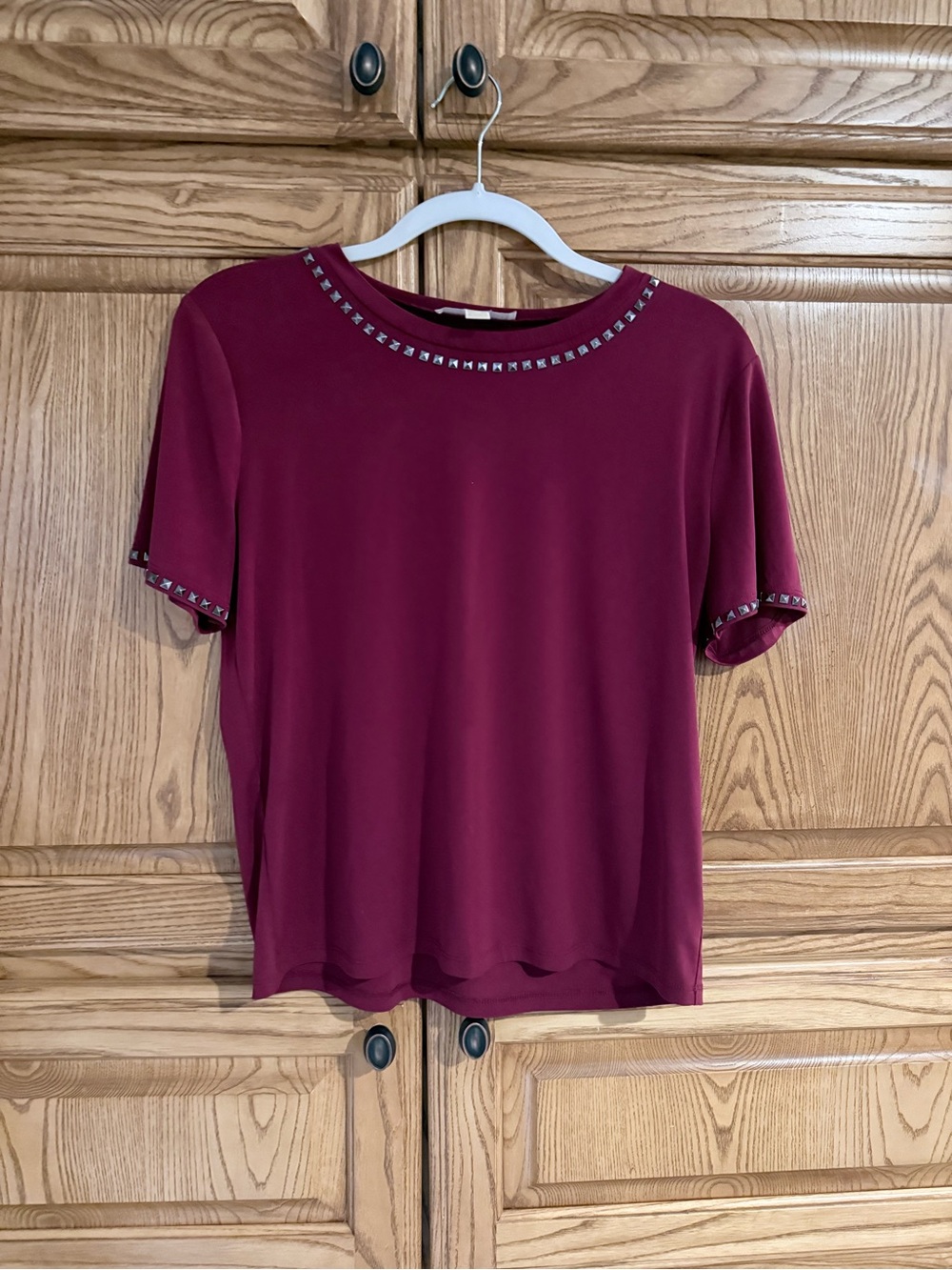 Women's Short Sleeve Embellished Burgundy Top